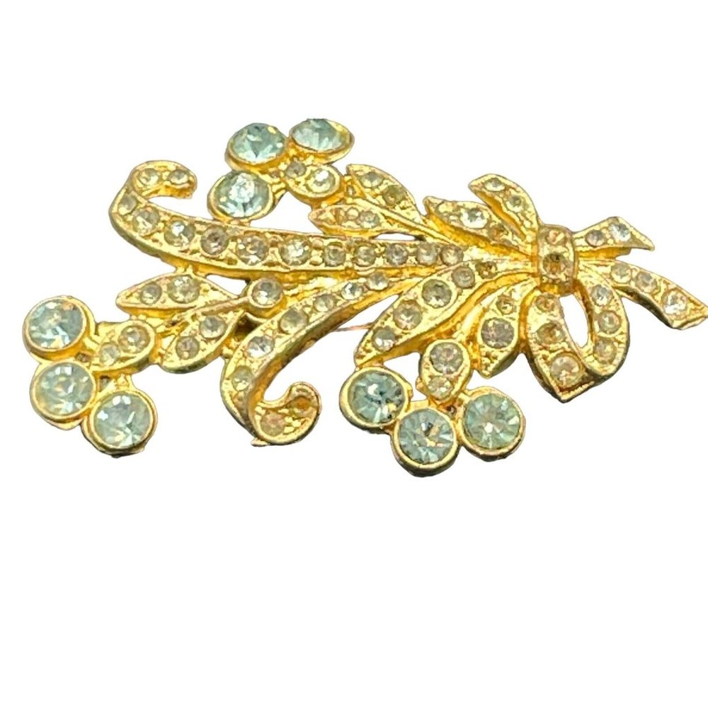 Vintage Brooch Gold Tone Clear Rhinestone Flower Spray Bow Pin Flaw
